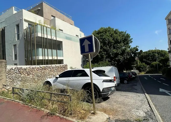 Petit Cocon Setois ! Balcon Avec Vue Et Parking Apartman *